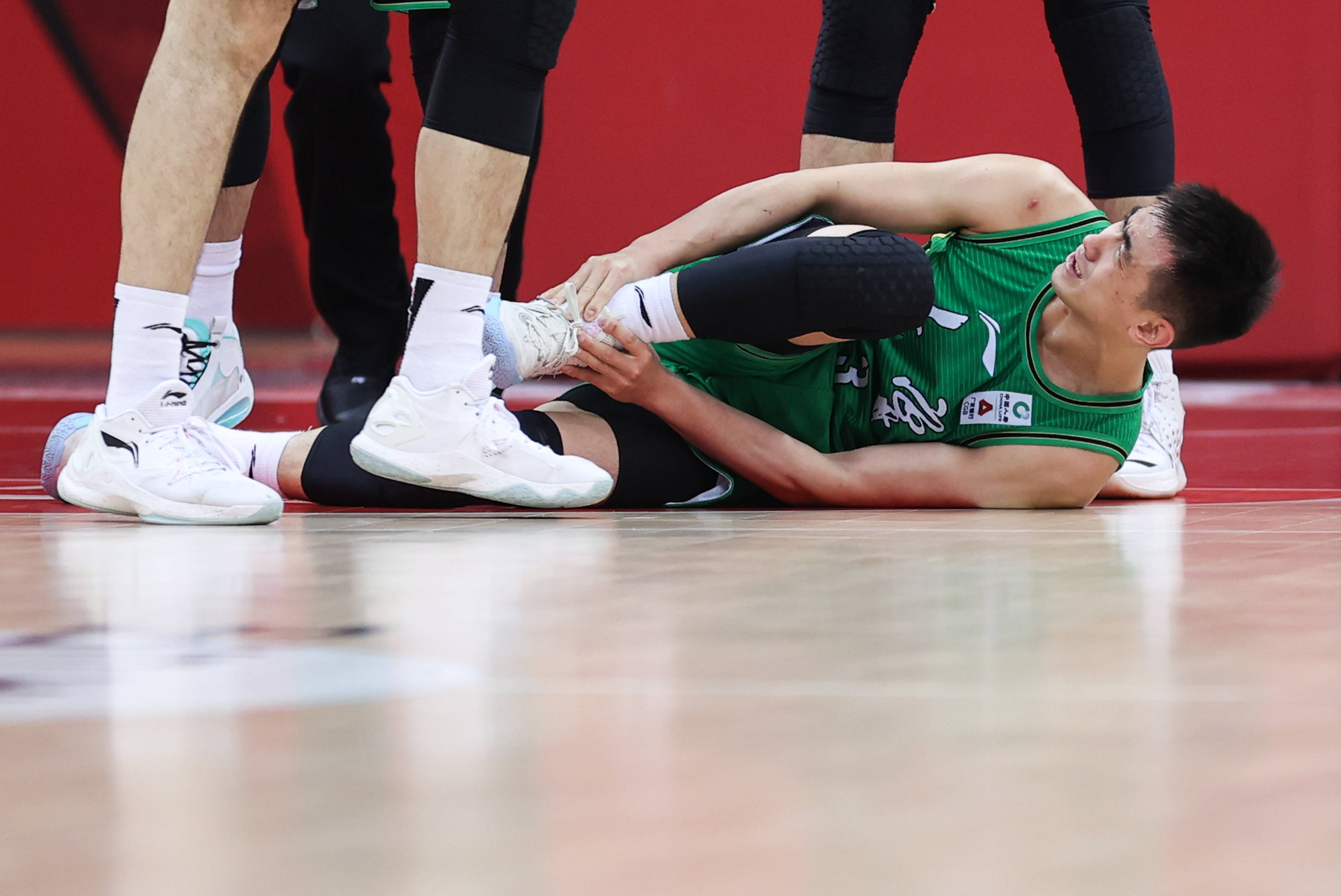 多米体育网站网址-兰帕德训练中受伤恐无缘欧洲杯