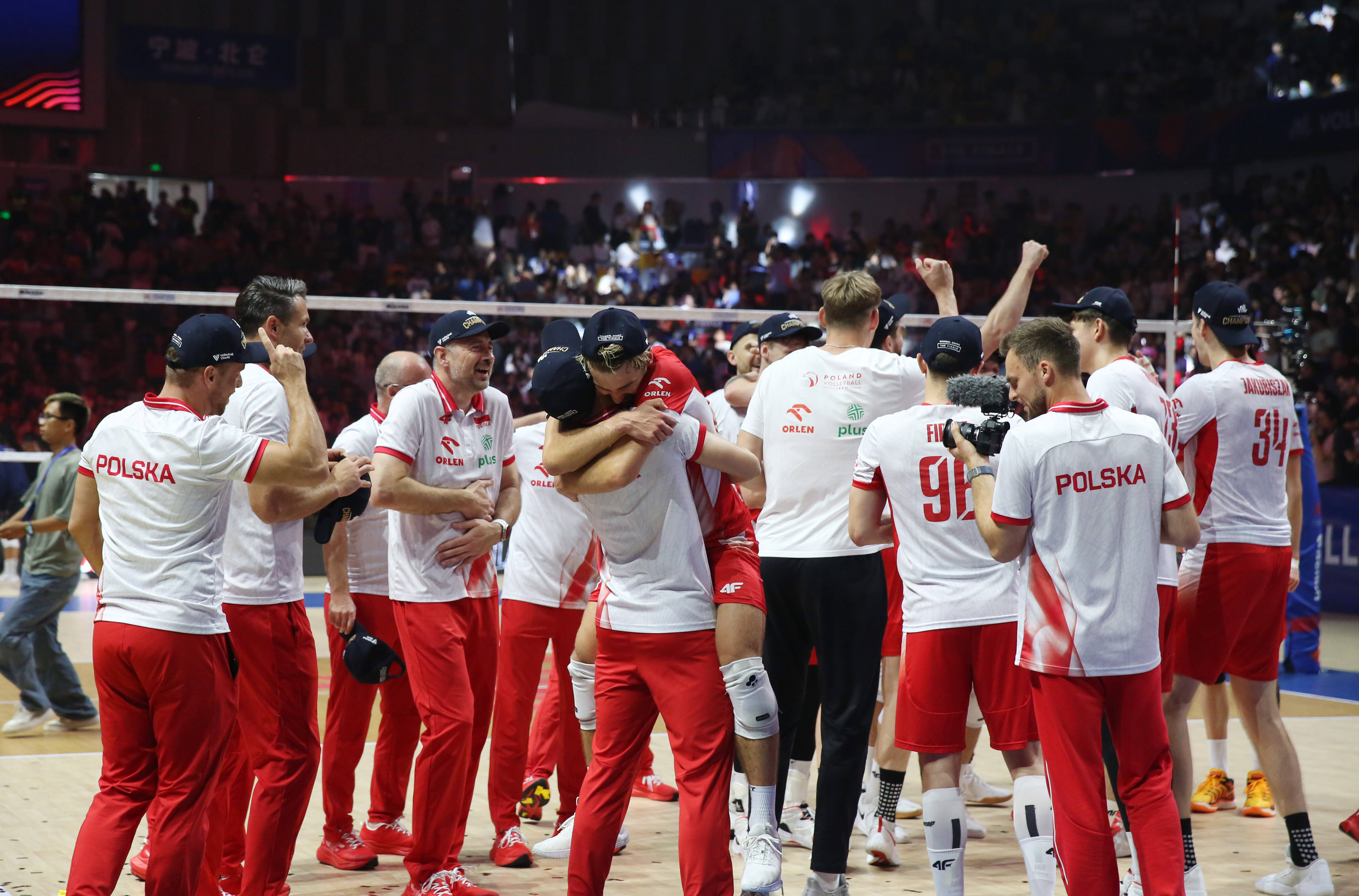 荷兰队势不可挡,赛场上表现抢眼吗